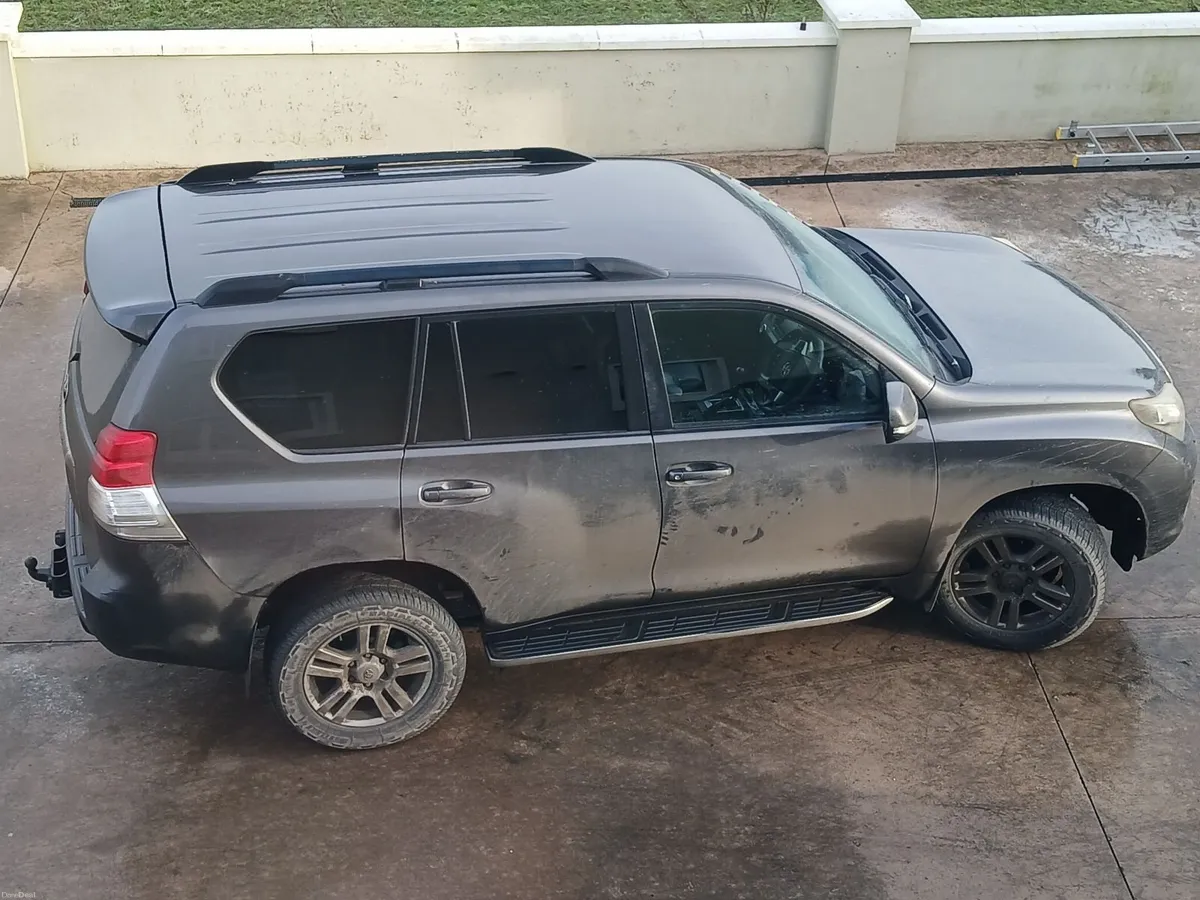 Toyota Land Cruiser - Image 4