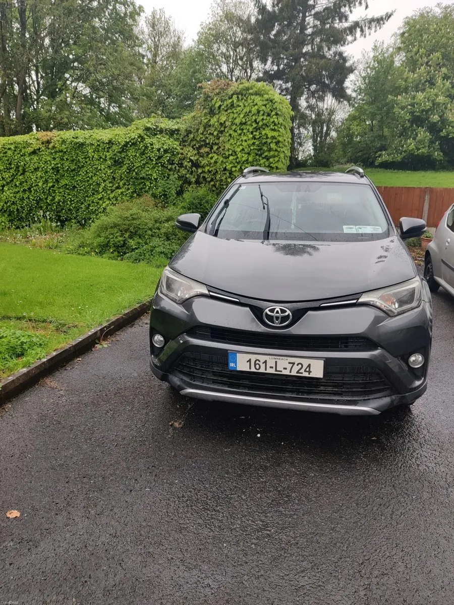 Toyota RAV4 2016 - Image 2