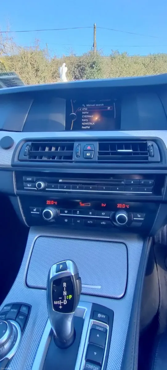 BMW 5-Series 2012 - Image 4
