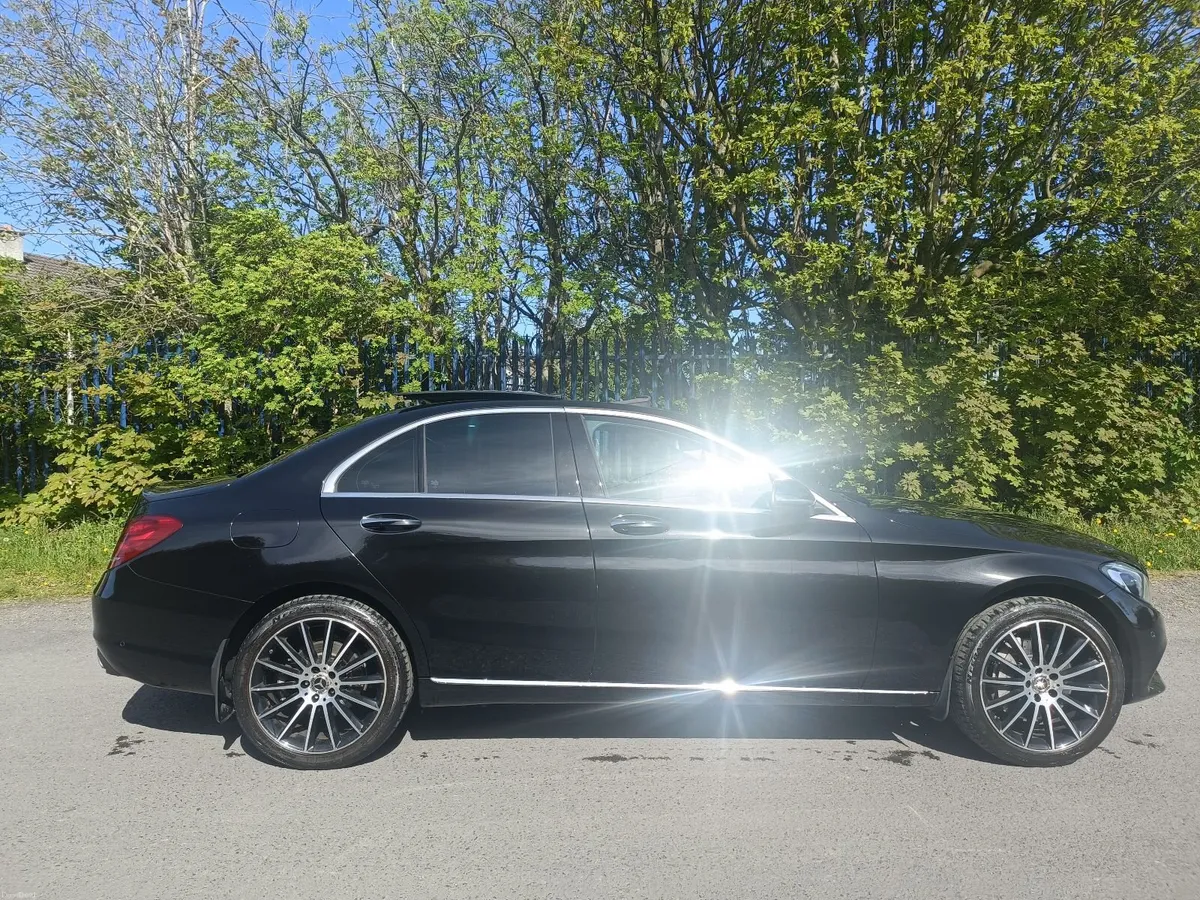 Mercedes-Benz C350e Sport Premium Plus 2016 - Image 4