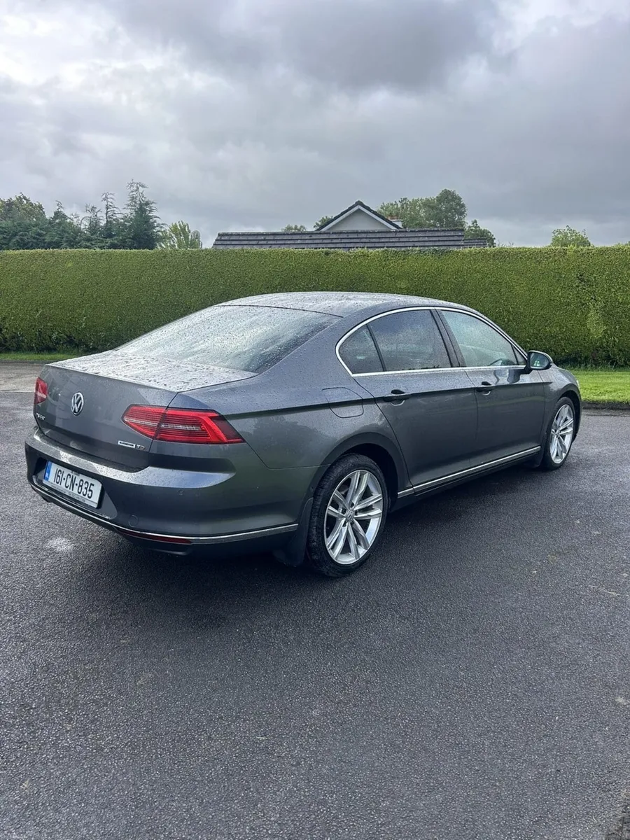 Volkswagen Passat highline - Image 2