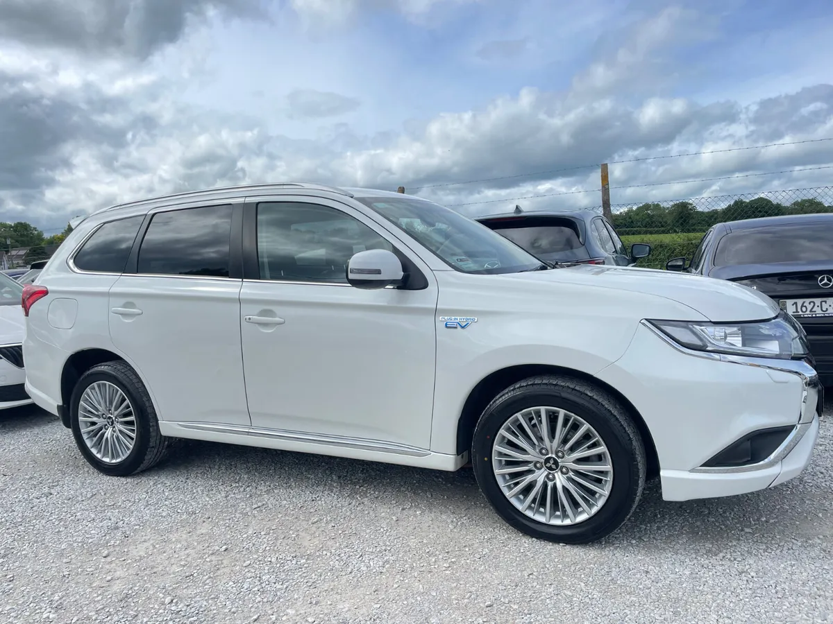 Mitsubishi Outlander - Image 6