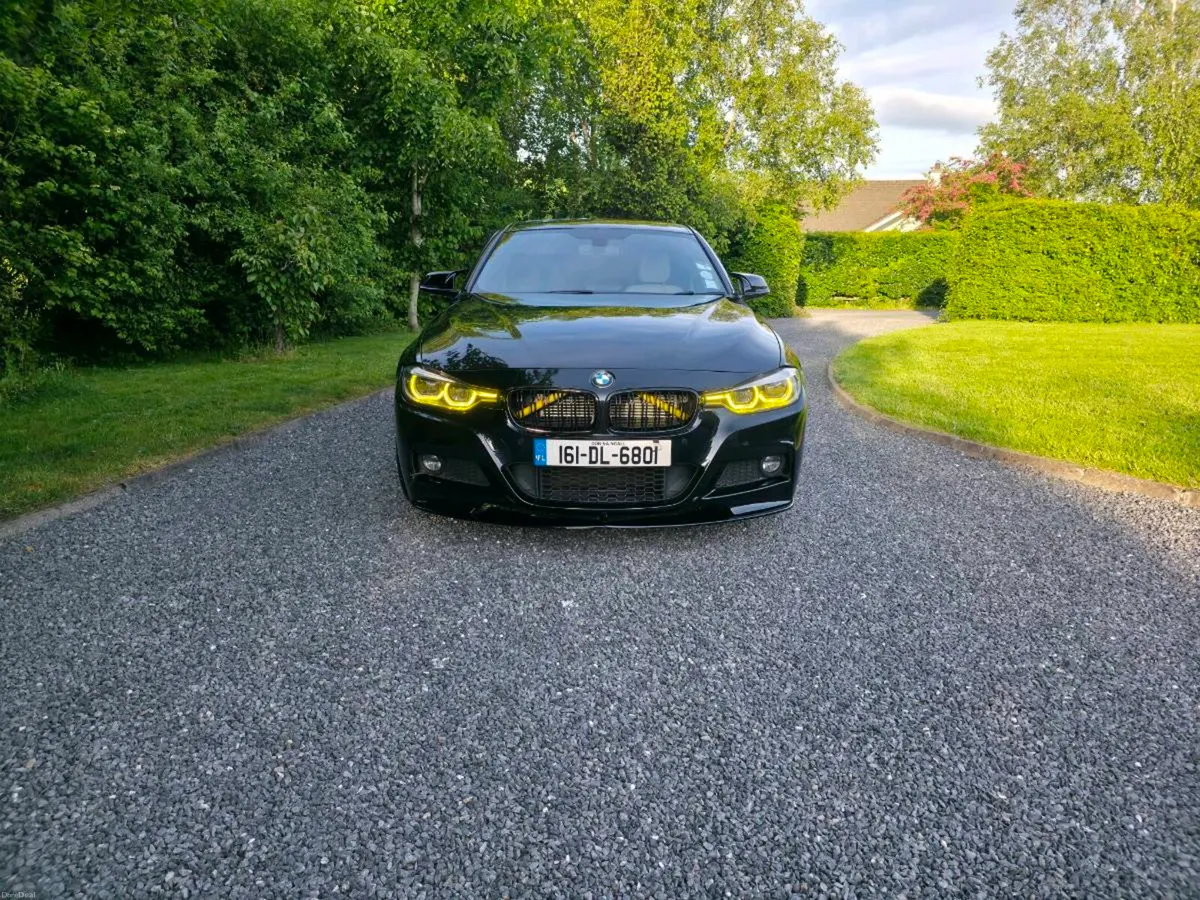 Bmw 330e M Sport 2016 - Image 2