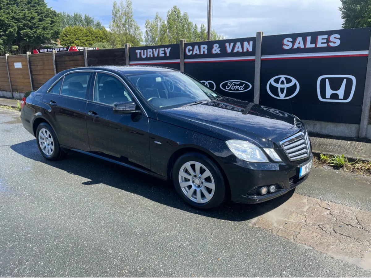 Mercedes-Benz E-Class 200 CDI BLUE EFFICIENCY 4DR - Image 2