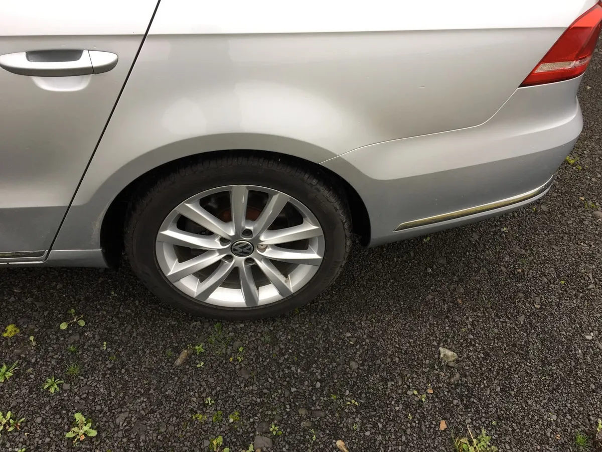 Volkswagen Passat 2014 - Image 4
