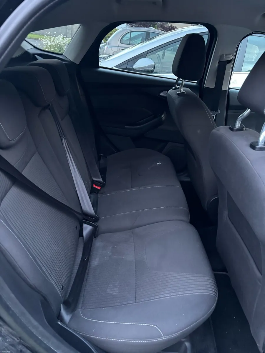 Car - Image 2