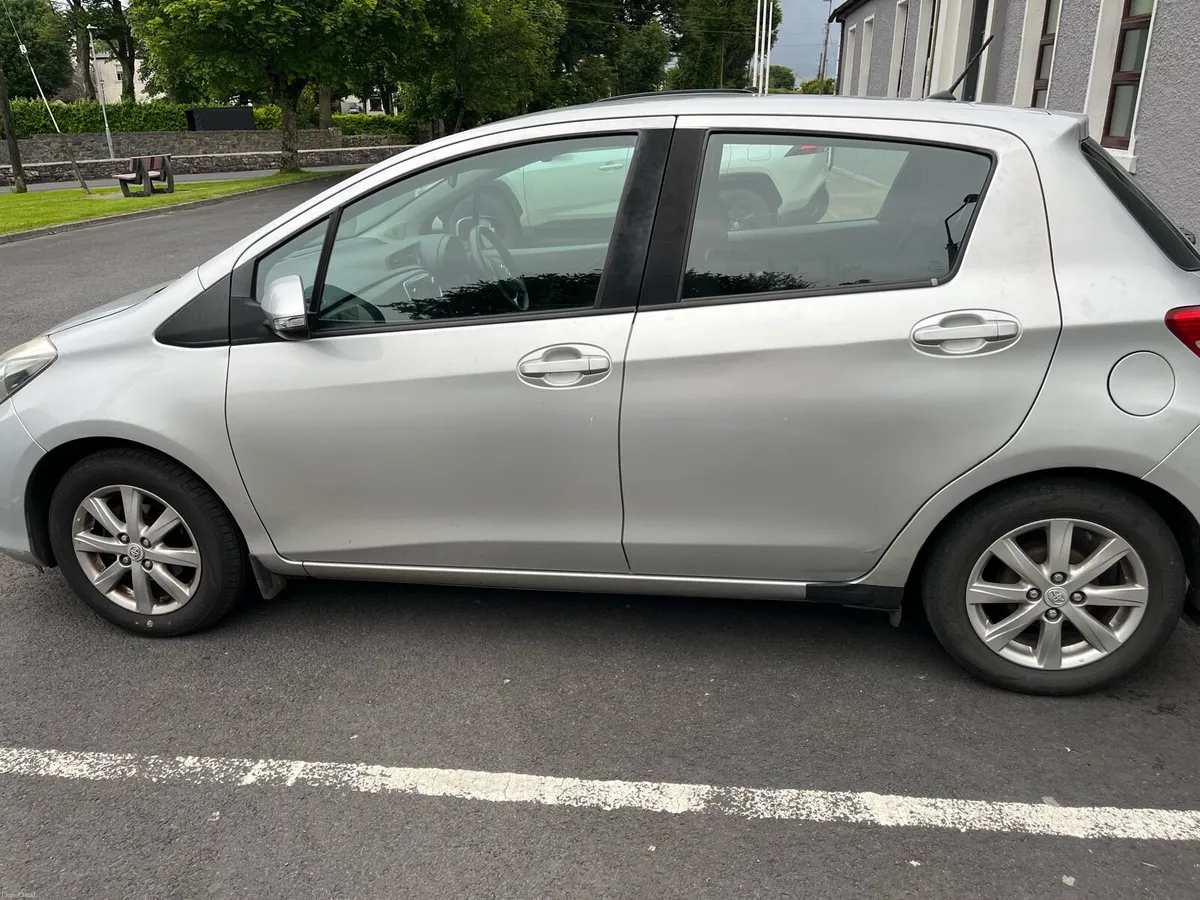 Toyota Yaris - Image 3