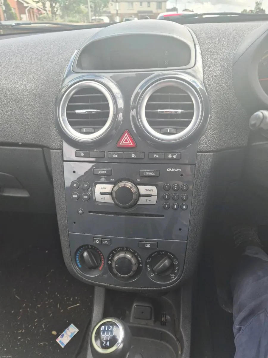 Vauxhall corsa 1.3 diesel - Image 5