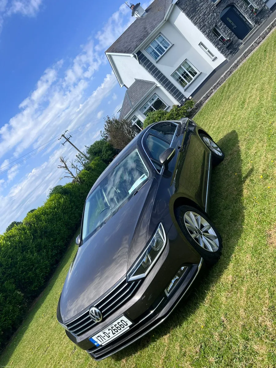 Volkswagen Passat 2017 - Image 5
