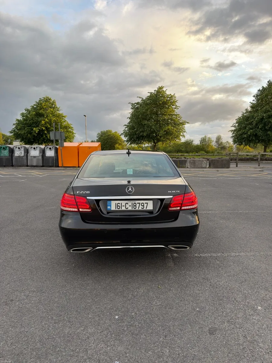 Mercedes E Class 220d - Image 3