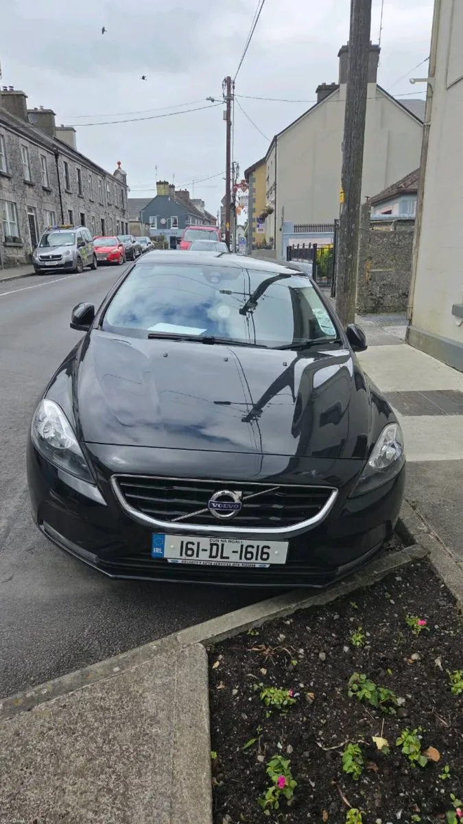 Volvo V40 - Image 5