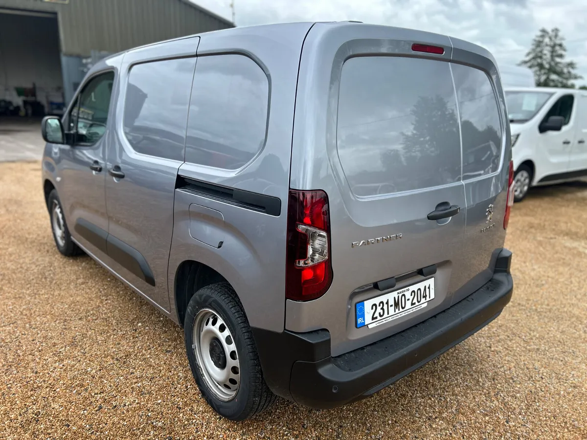 Peugeot Partner professional - Image 4