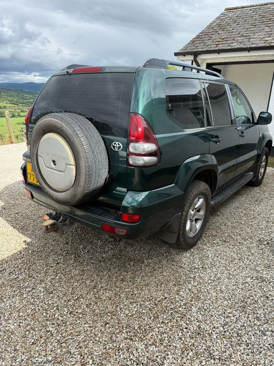 Toyota Land Cruiser - Image 4