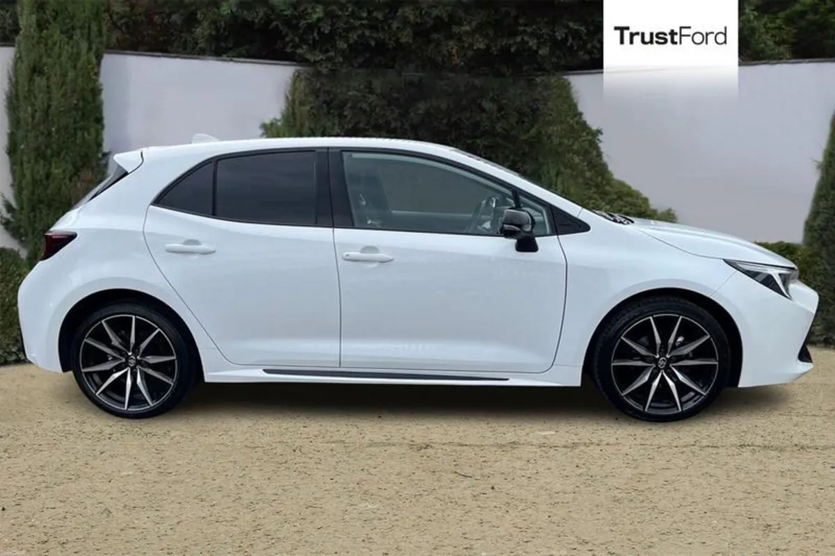 Toyota Corolla GR SPORT - Image 3