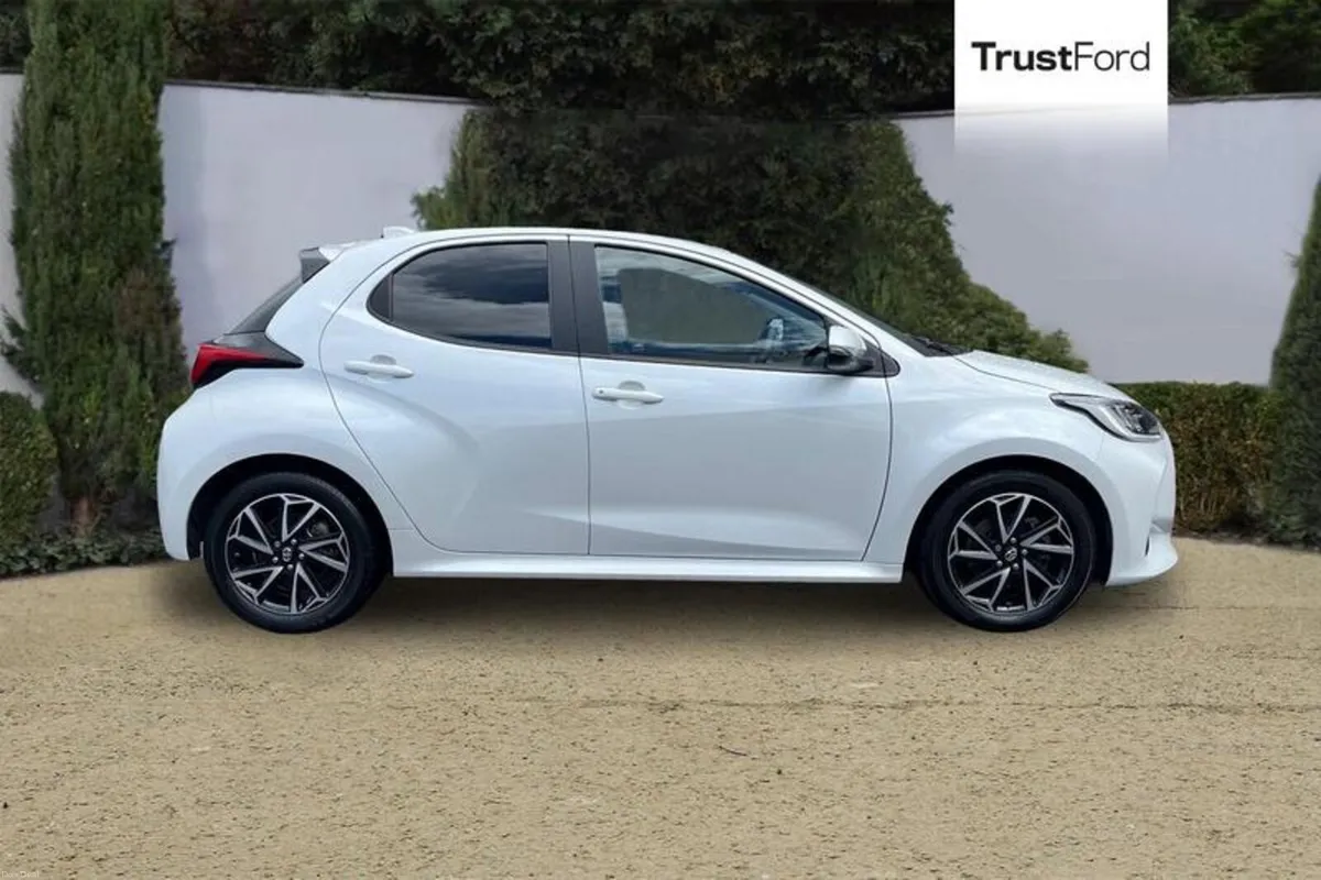 Toyota Yaris Design - Image 3