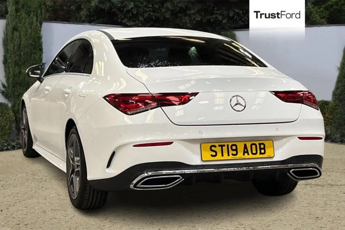 Mercedes-Benz CLA AMG Line - Image 2