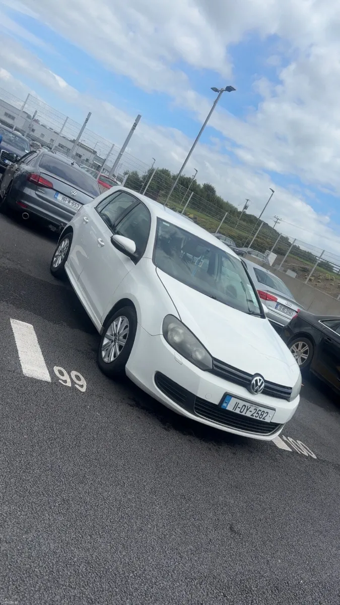 Volkswagen Golf 2011 - Image 1