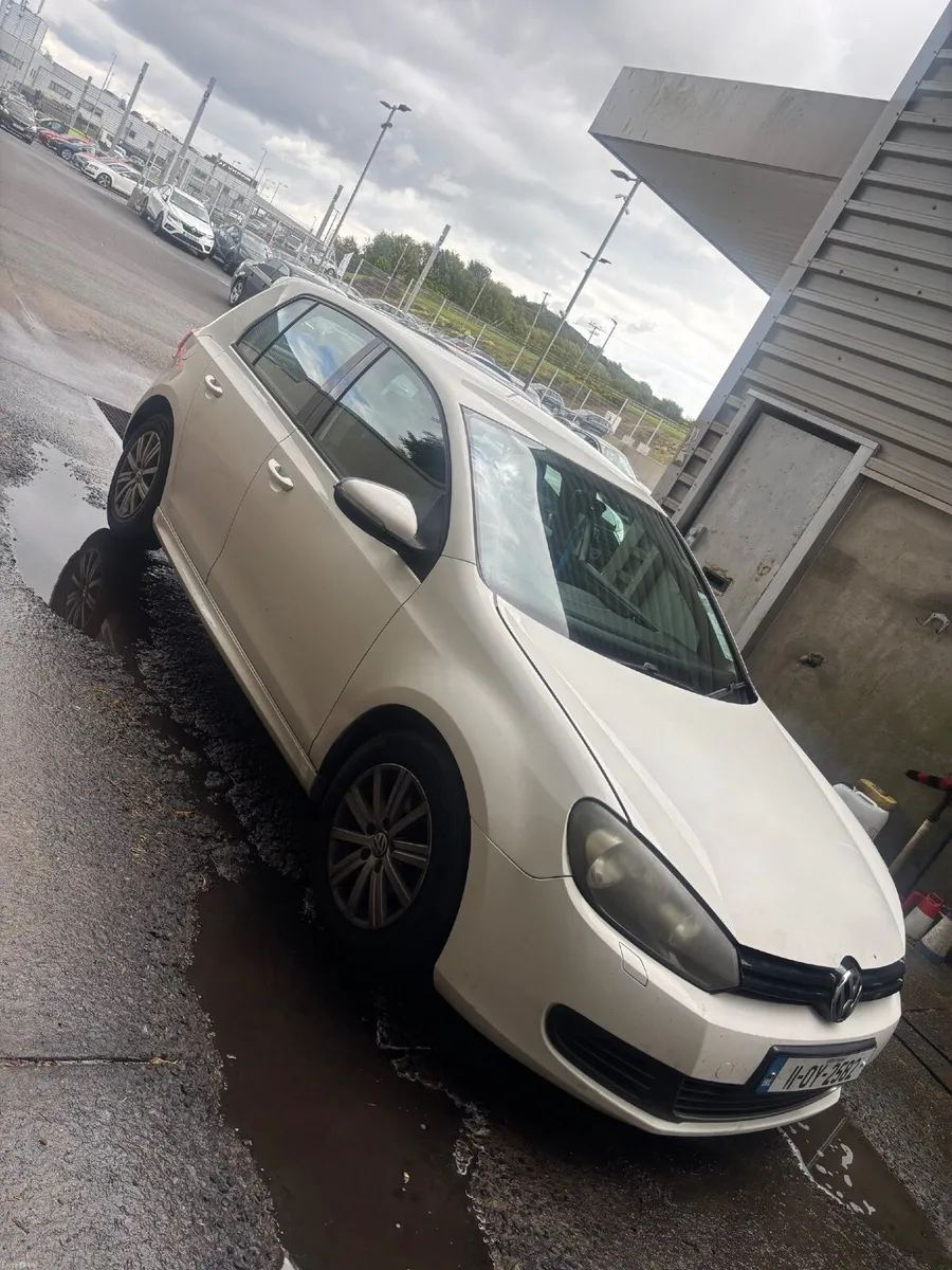 Volkswagen Golf 2011 - Image 3