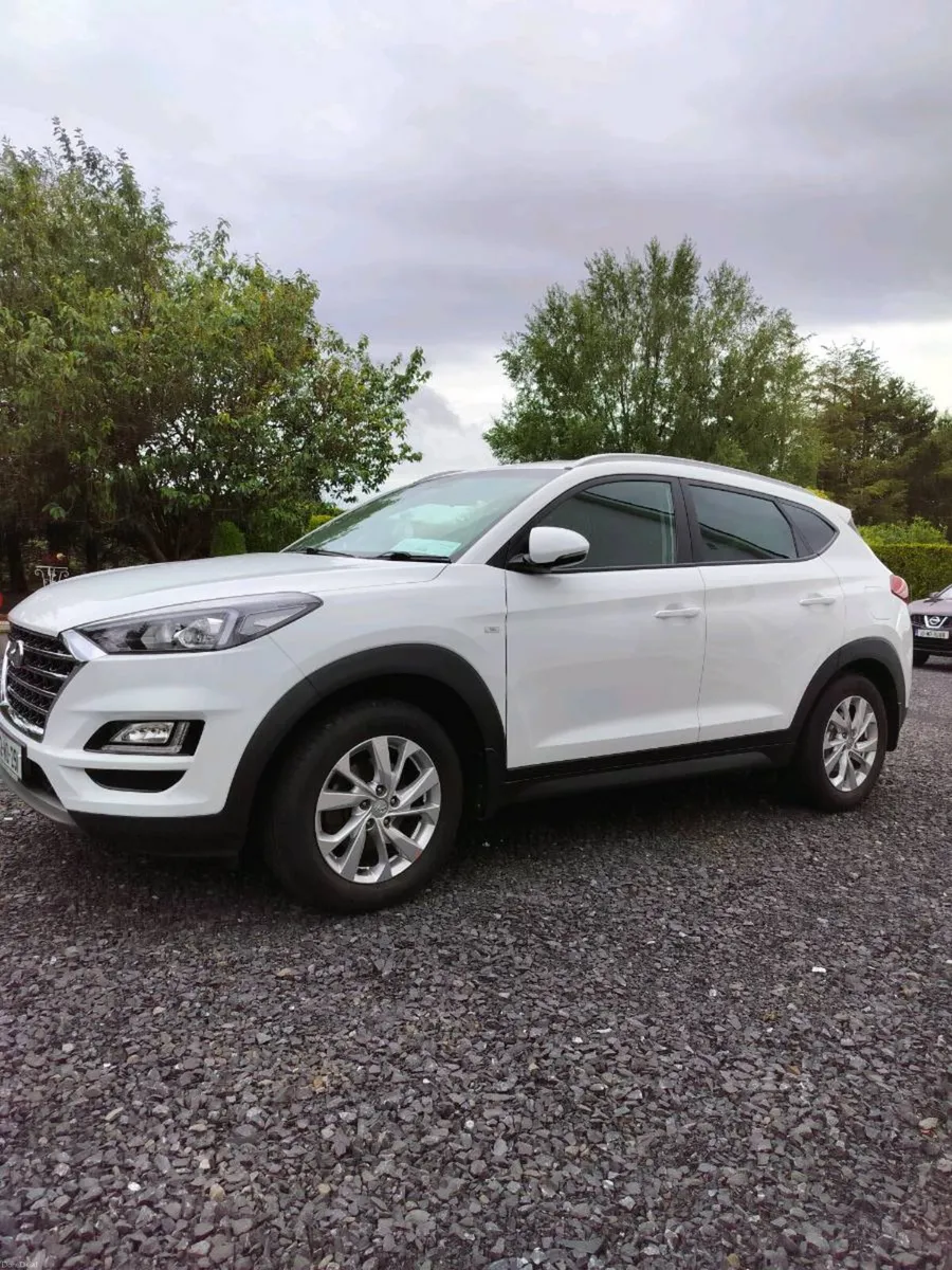 Like new Hyundai Tucson Executive | 50,000km - Image 3