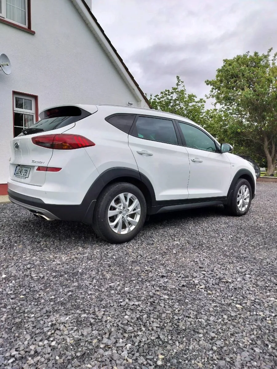 Like new Hyundai Tucson Executive | 50,000km - Image 6