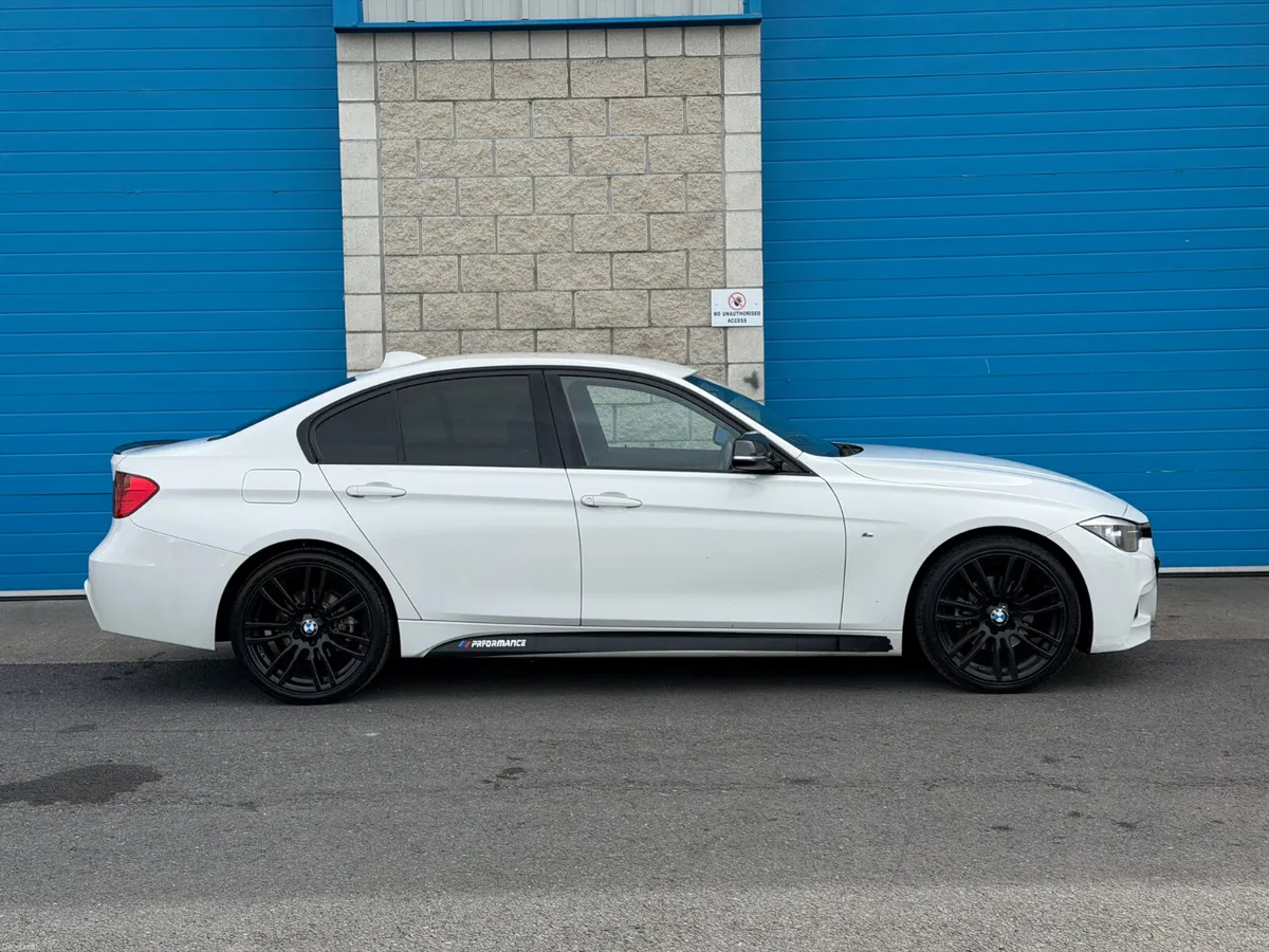 BMW 320d X-Drive M-Sport - Image 3