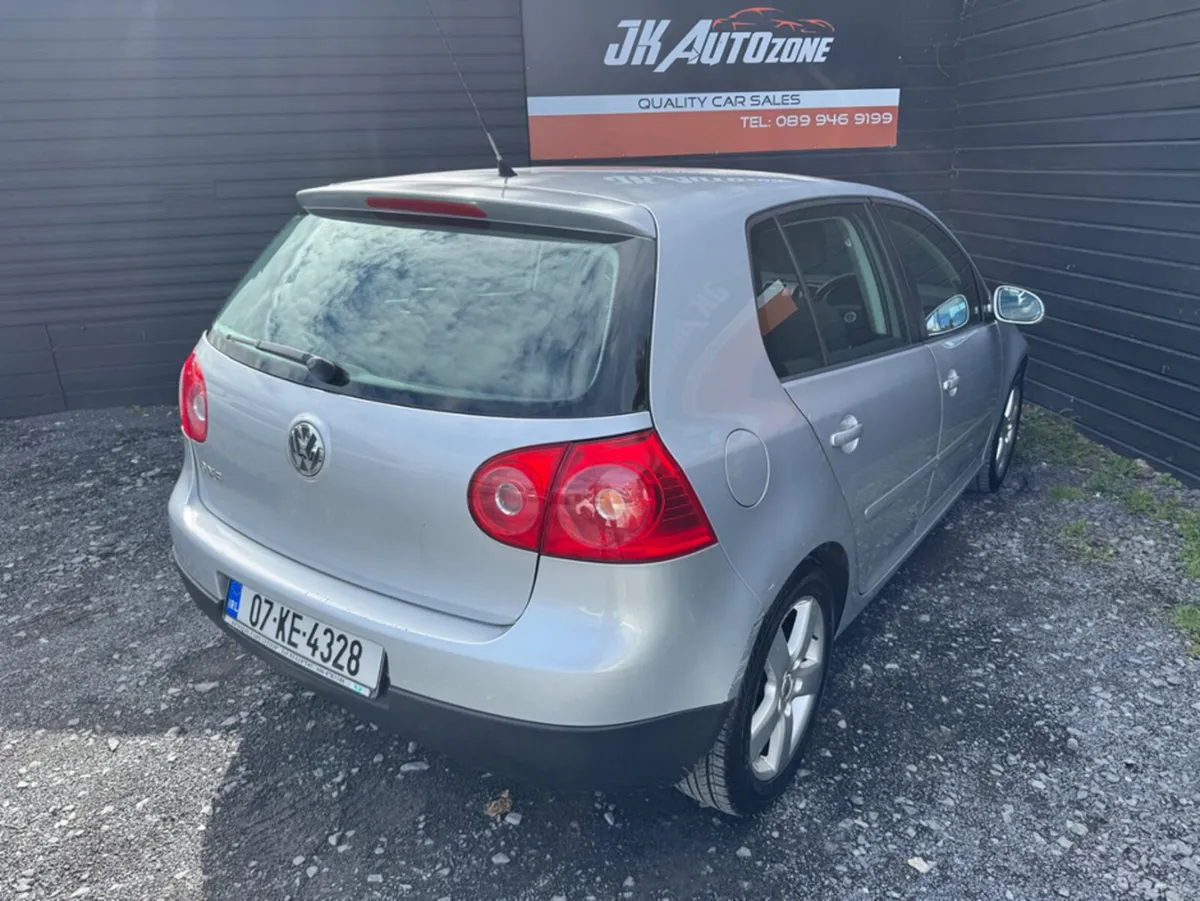 Volkswagen Golf 1.4 SPORT 80BHP - Image 4