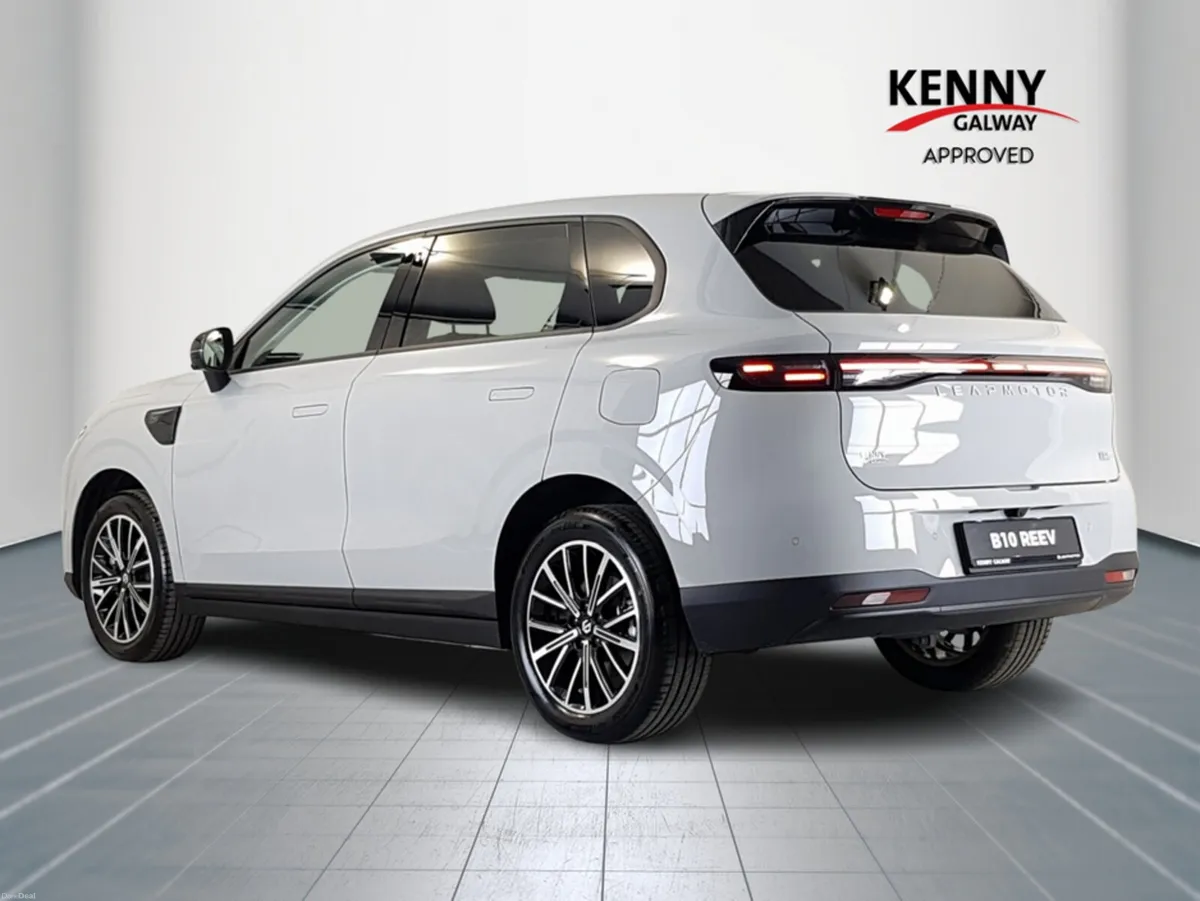 Leapmotor B10 HYBRID EV DESIGN 900KM - Image 5