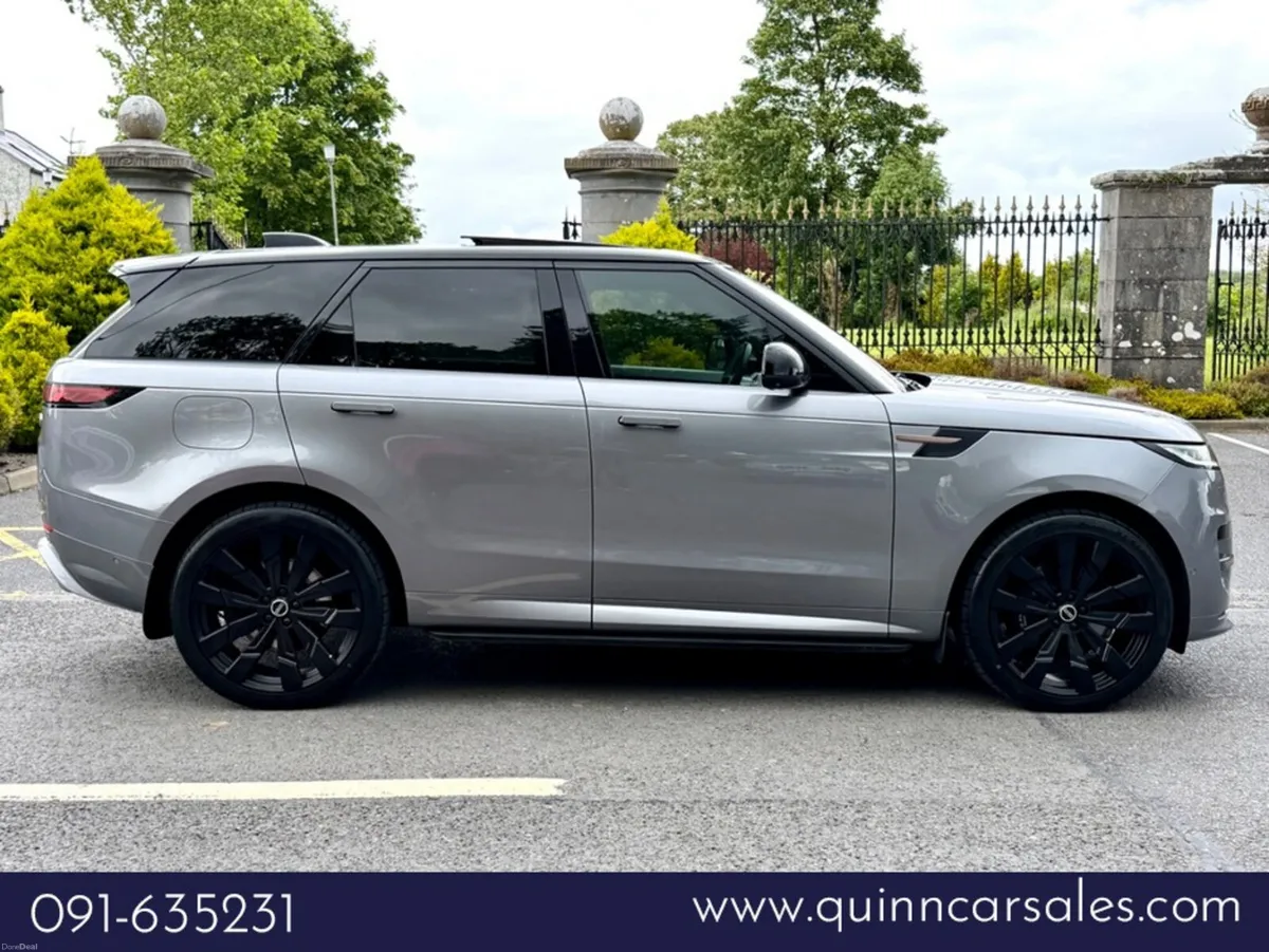 Land Rover Range Rover Sport P440e DYNAMIC SE AUTO - Image 2