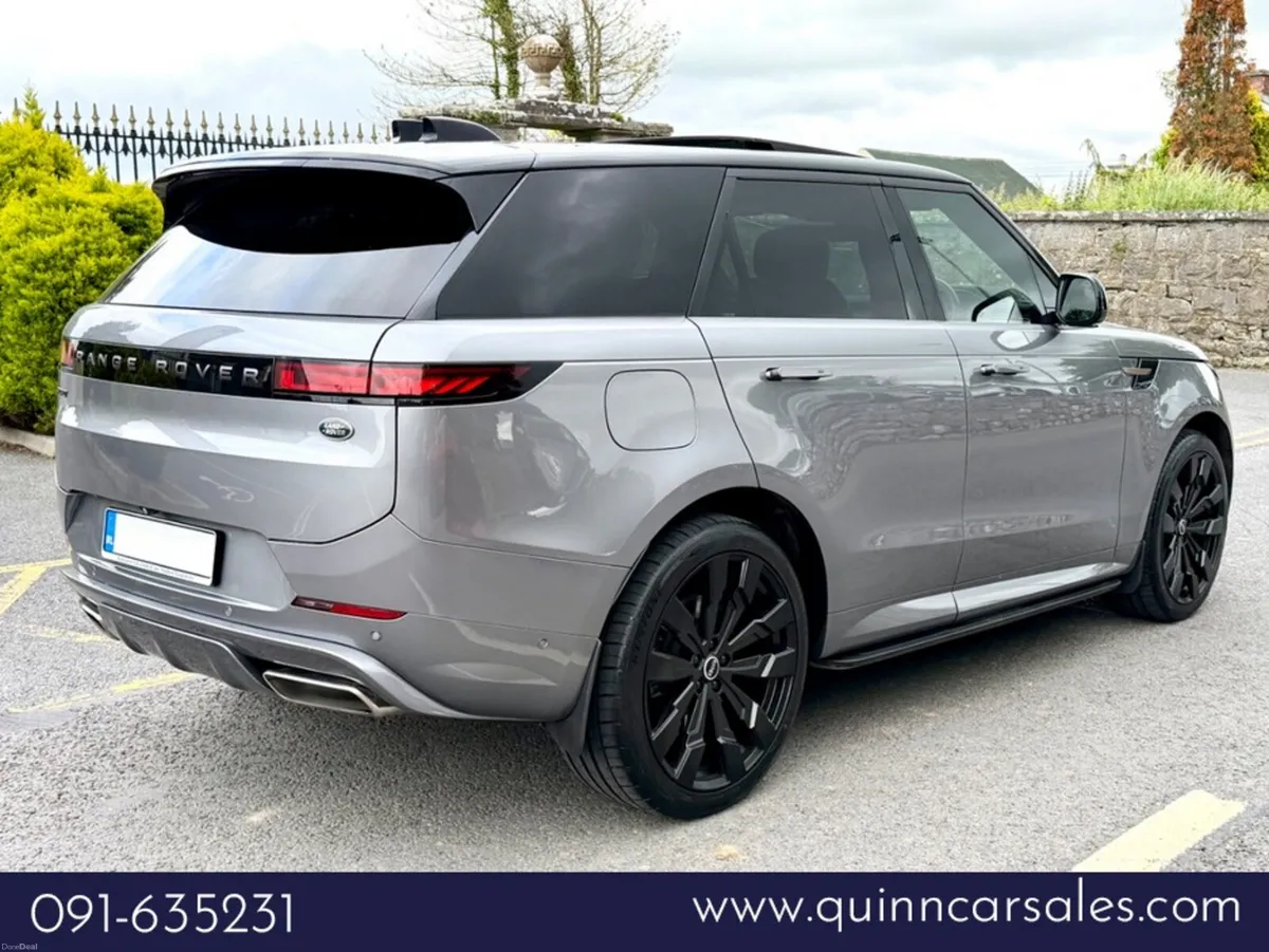 Land Rover Range Rover Sport P440e DYNAMIC SE AUTO - Image 3