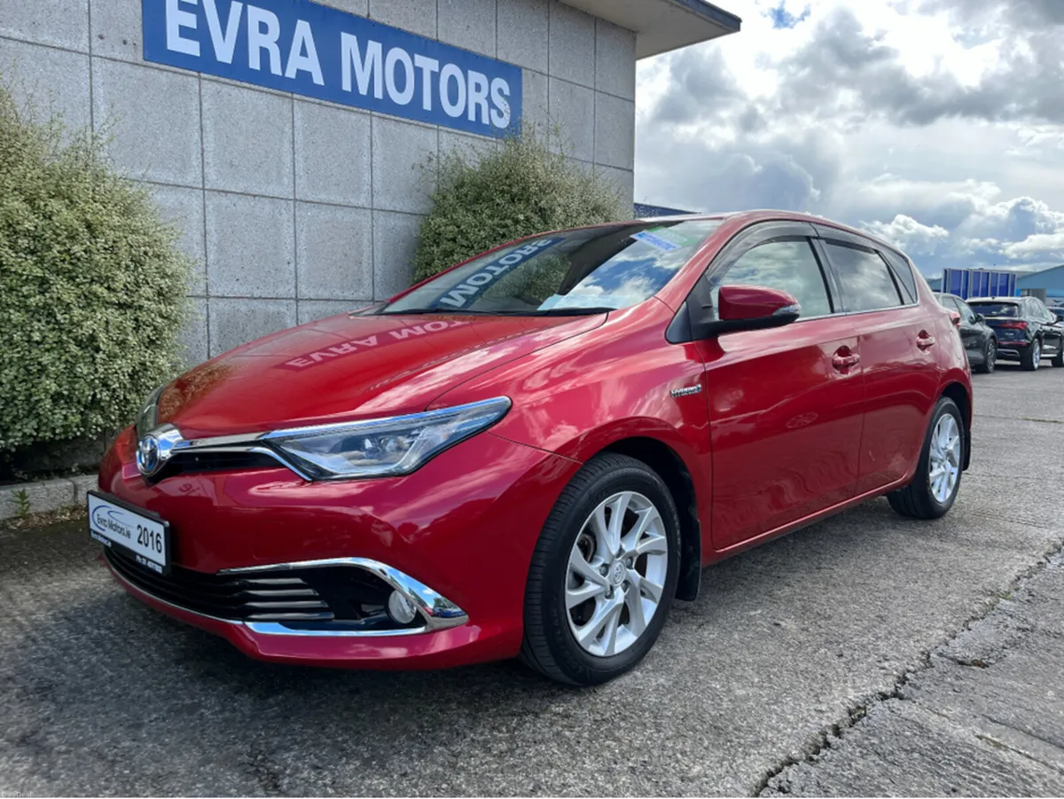 Toyota Auris AUTOMATIC HYBRID 1.8 PETROL //LOW MIL - Image 5