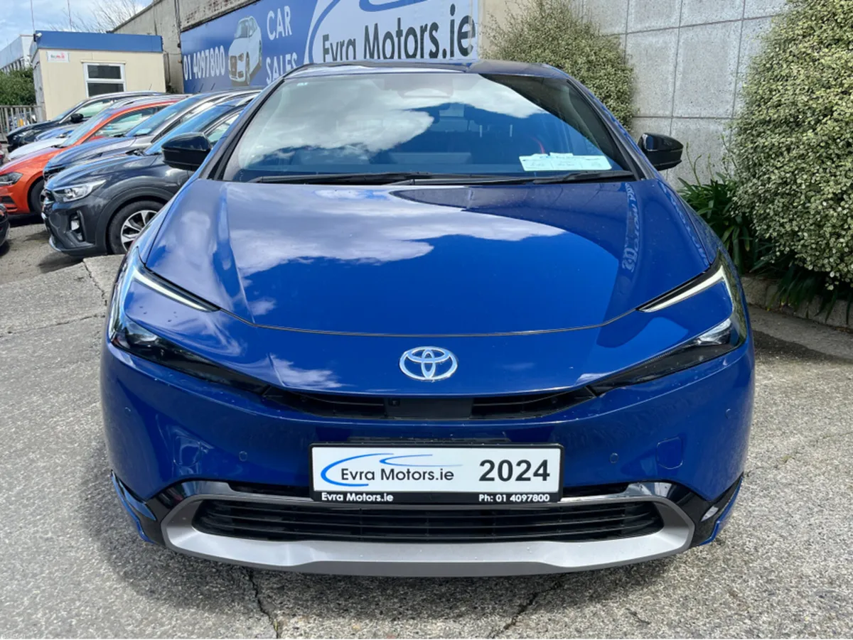 Toyota Prius Z HYBRID 2.0 PETROL //LOW MILES//HIGH - Image 2