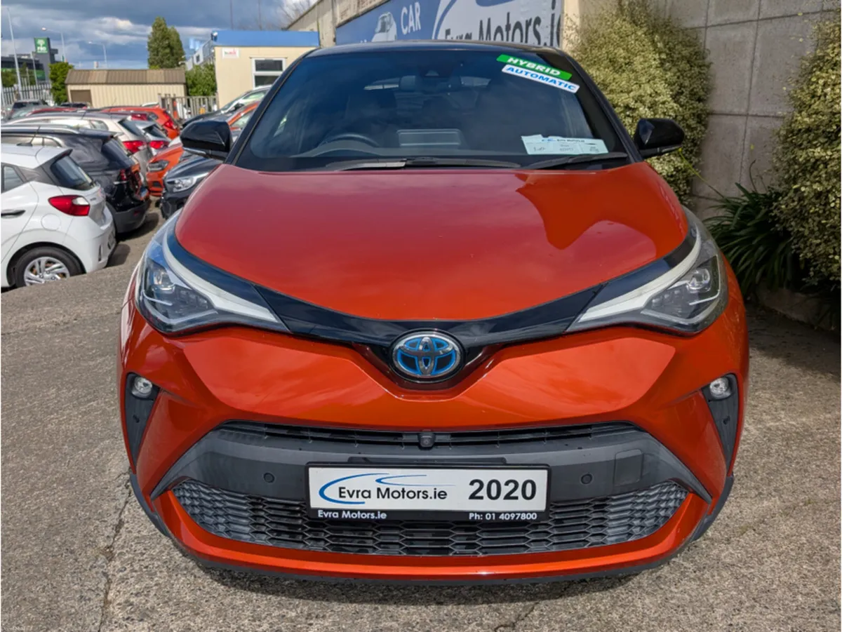 Toyota C-HR SOL HYBRID AUTOMATIC 1.8 PETROL //HALF - Image 2
