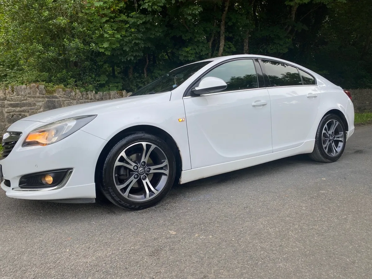 INSIGNIA AS NEW EXCLUSIVE LUXURY EDITION - Image 4