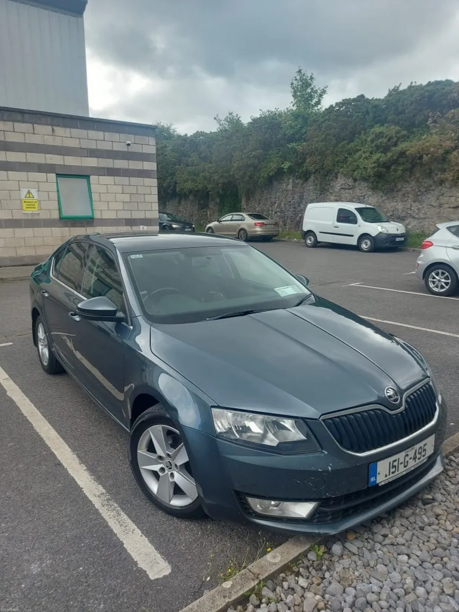 Skoda Octavia 2015 - Image 2