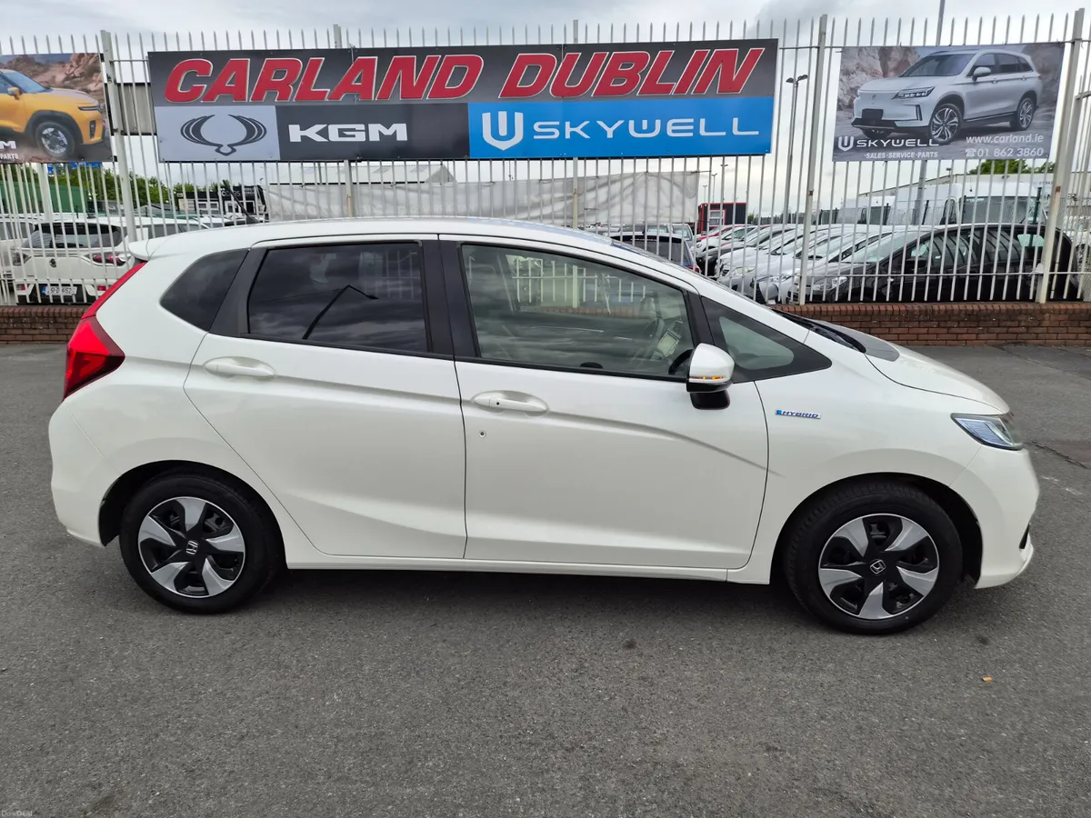 (2yr warranty) 1.5 Hybrid Automatic - Image 3