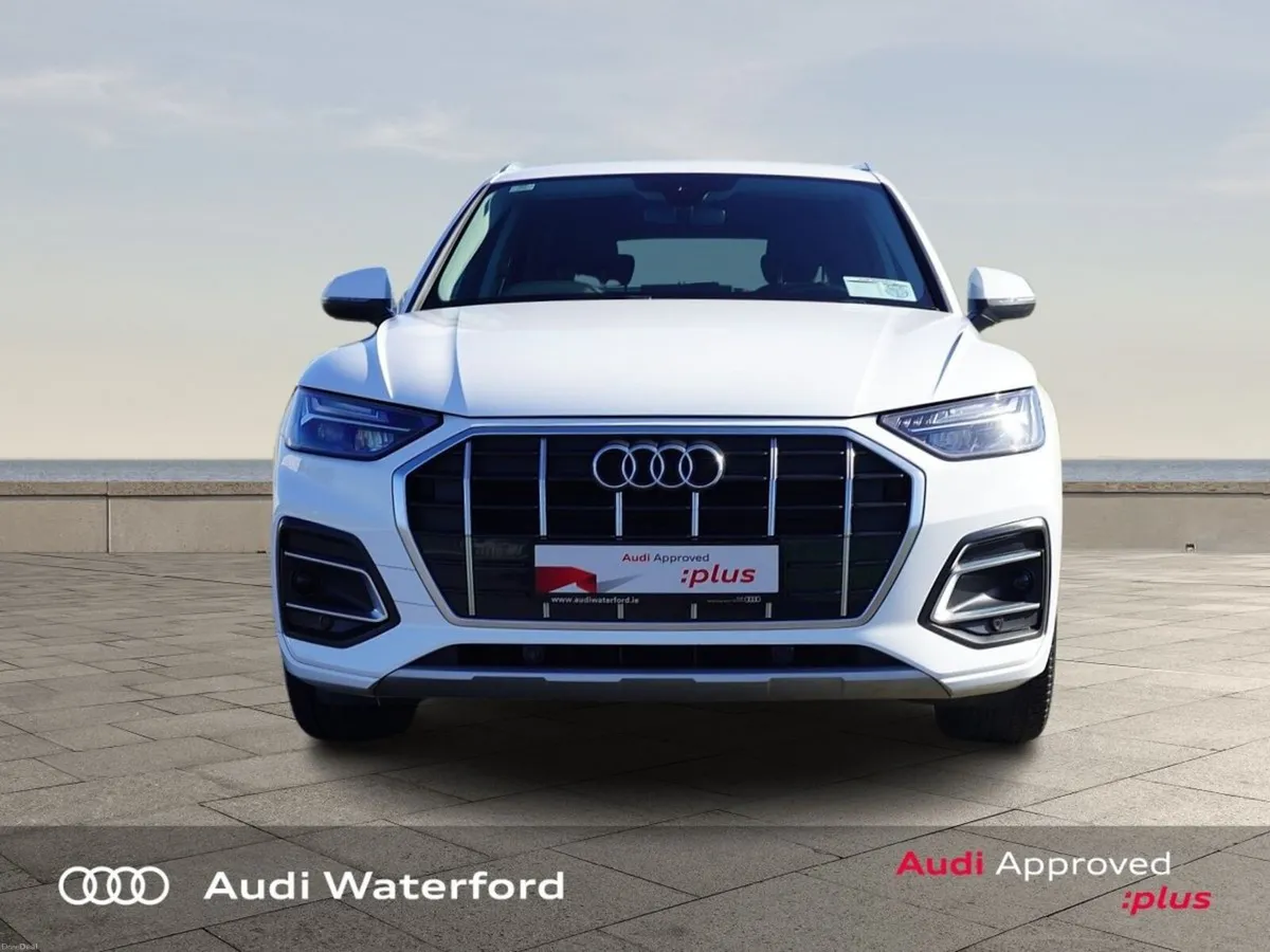 Audi Q5 35 TDI 163HP S tronic SE from €570 per mon - Image 2