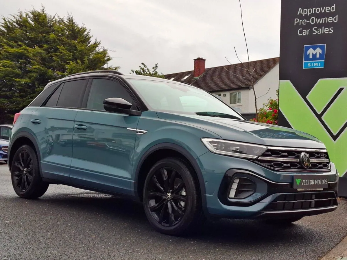 Volkswagen T-Roc R-LINE TDI BLACK STYLING AUTO 12 - Image 1