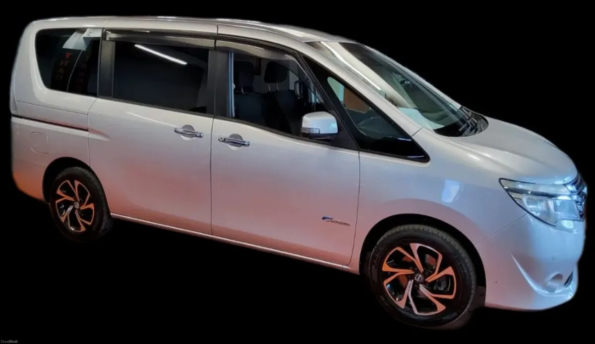 NISSAN SERENA HYBRID 8 SEATS AUTOMATIC HIGHER SPEC - Image 1