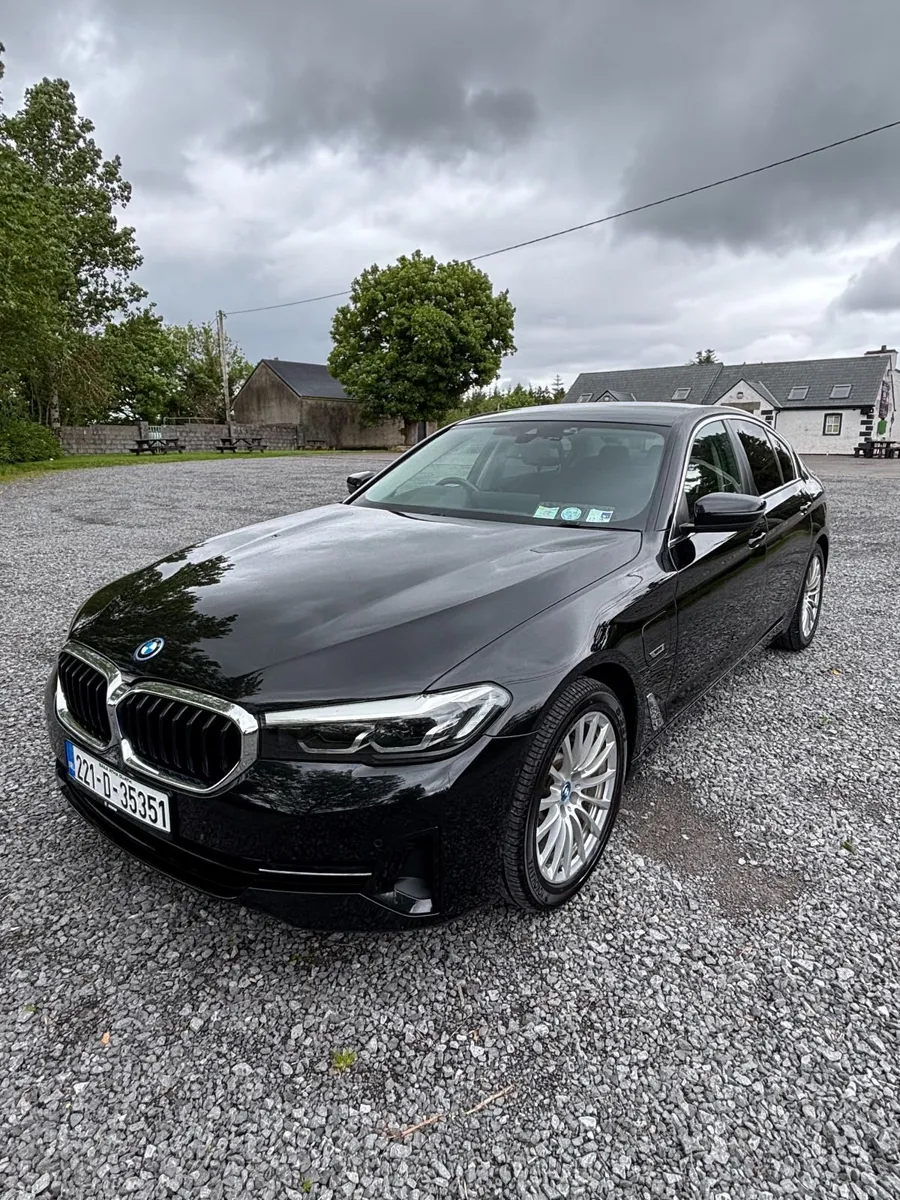 2022 BMW 530e Facelift | Full BMW History | - Image 1