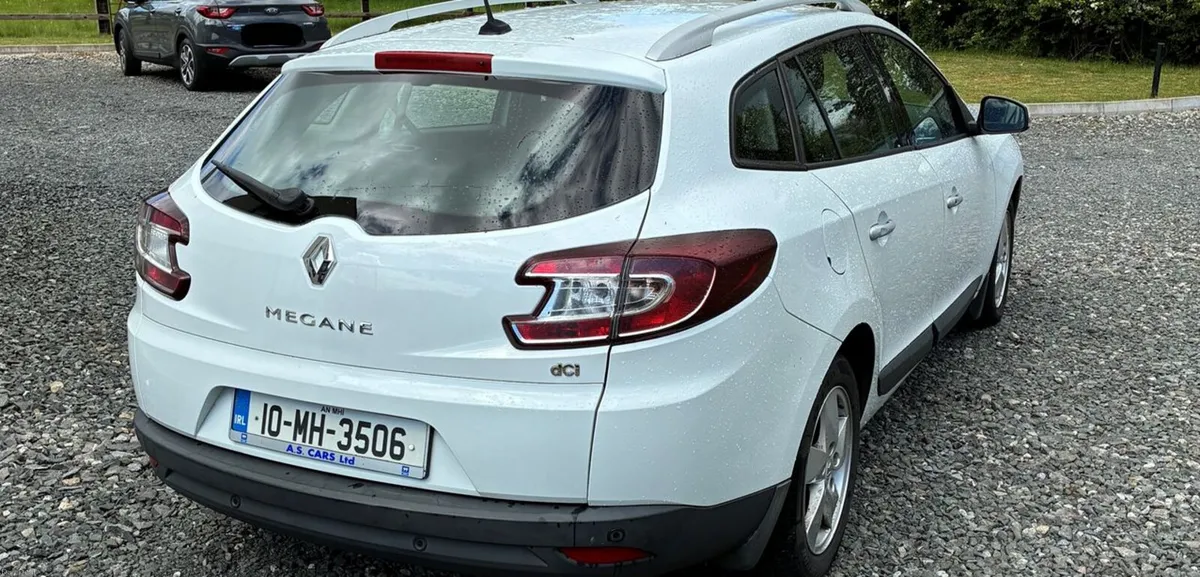 Renault Megane 2010 - Image 1