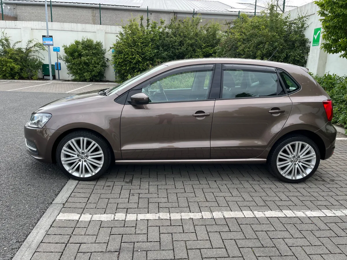 Volkswagen Polo 2015 HIGH SPECIFICATION - Image 4