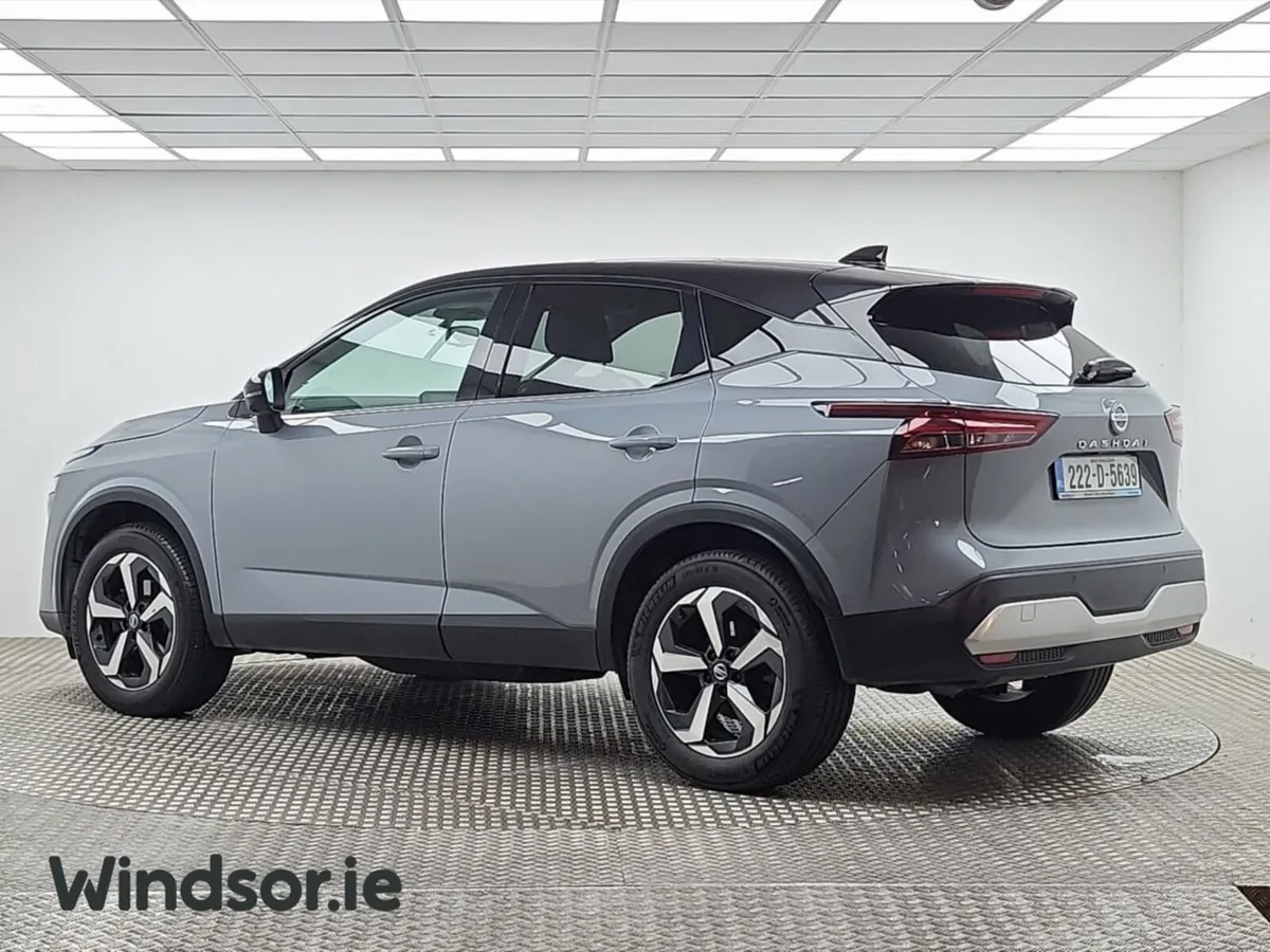 Nissan Qashqai 1.3 PET MILD HYBRID SV PREMIUM - Image 3