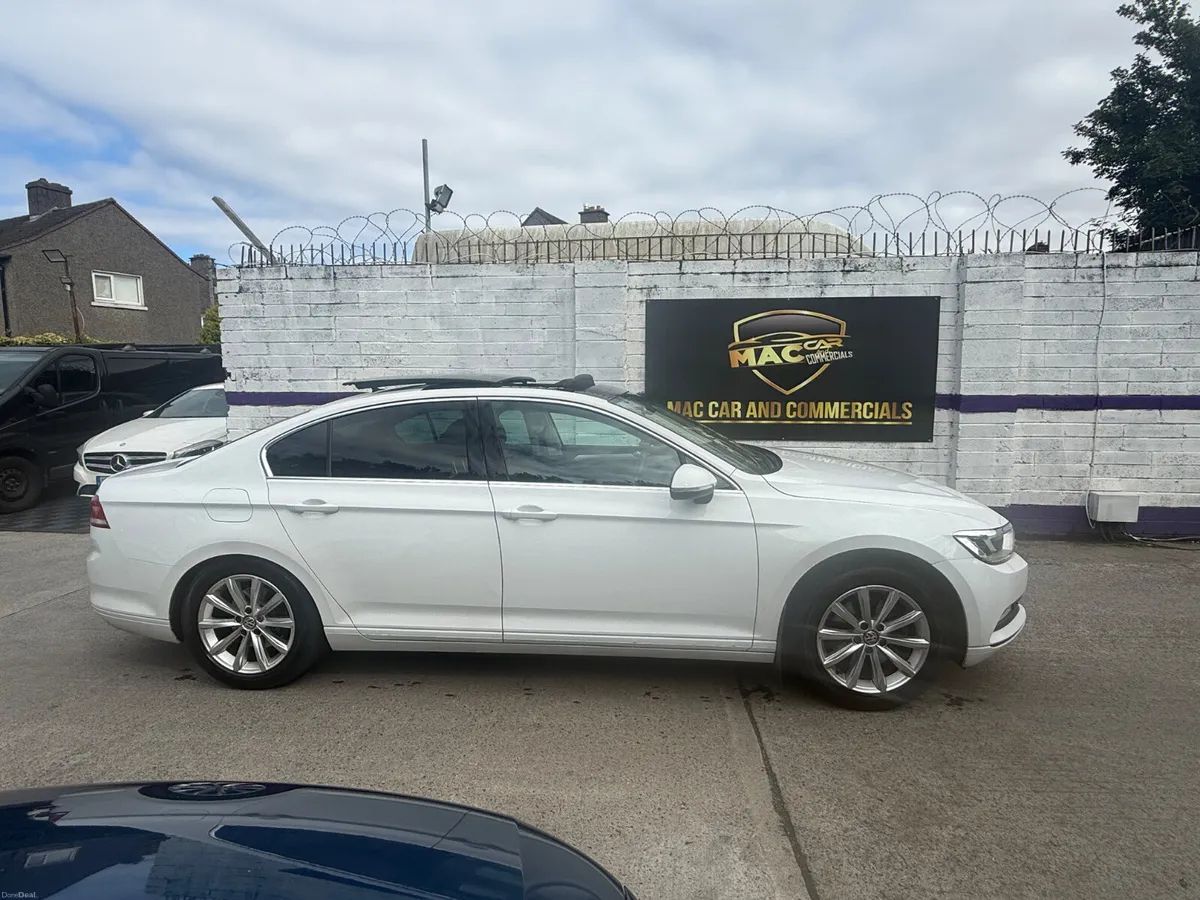 Volkswagen Passat 2018 - Image 4