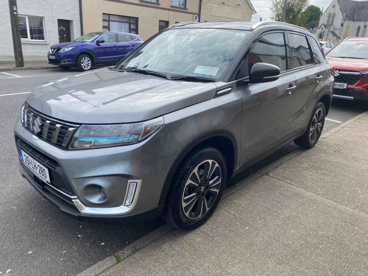 Suzuki Vitara 1.4 Mild HYBRID SZ5 2025 - Image 3