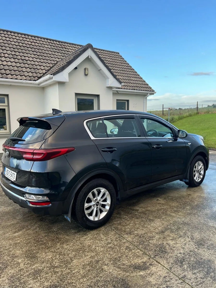 Kia Sportage manual 1.6 CRDi New NCT just serviced - Image 4