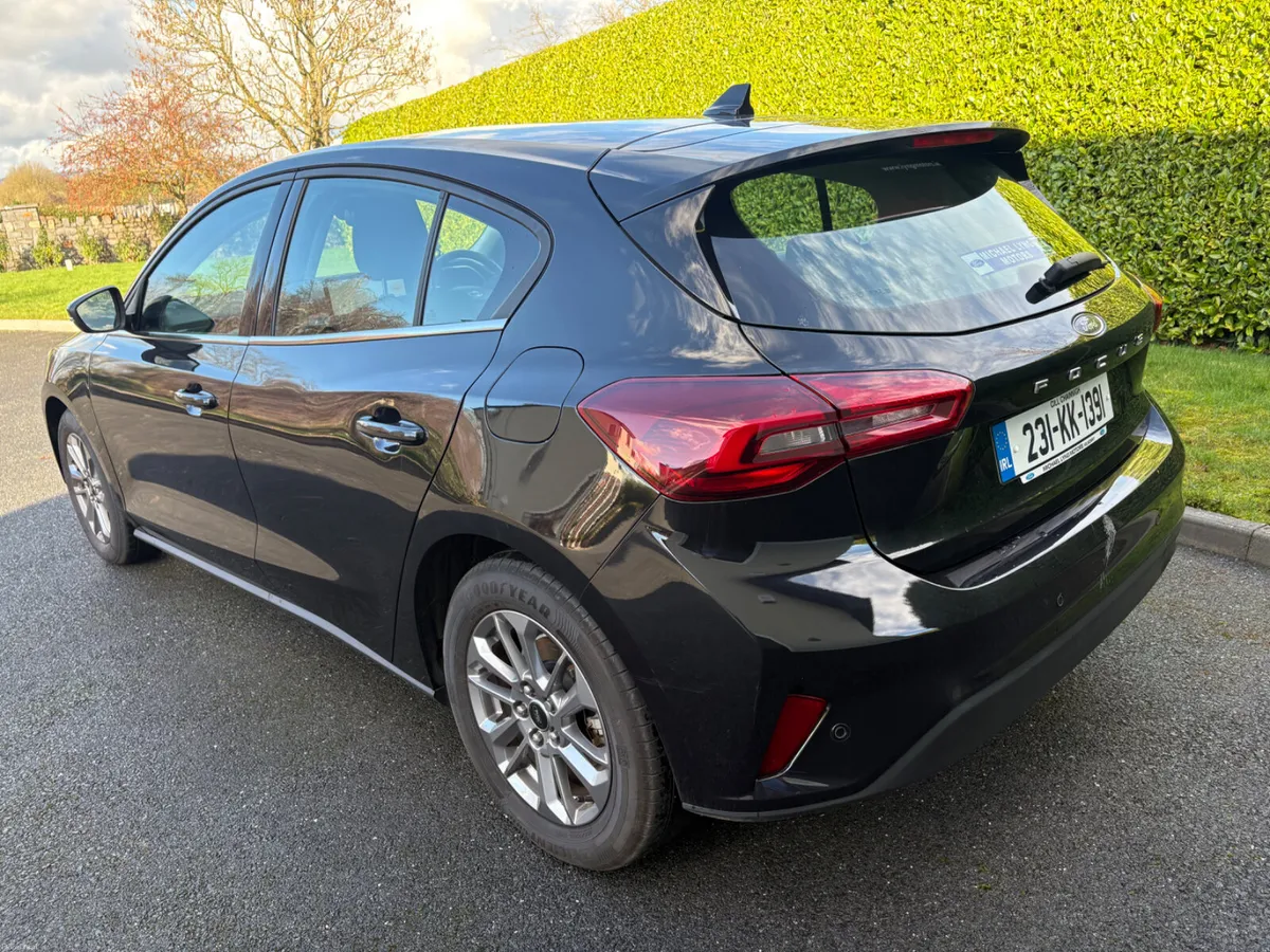Ford Focus 2023 - Image 4