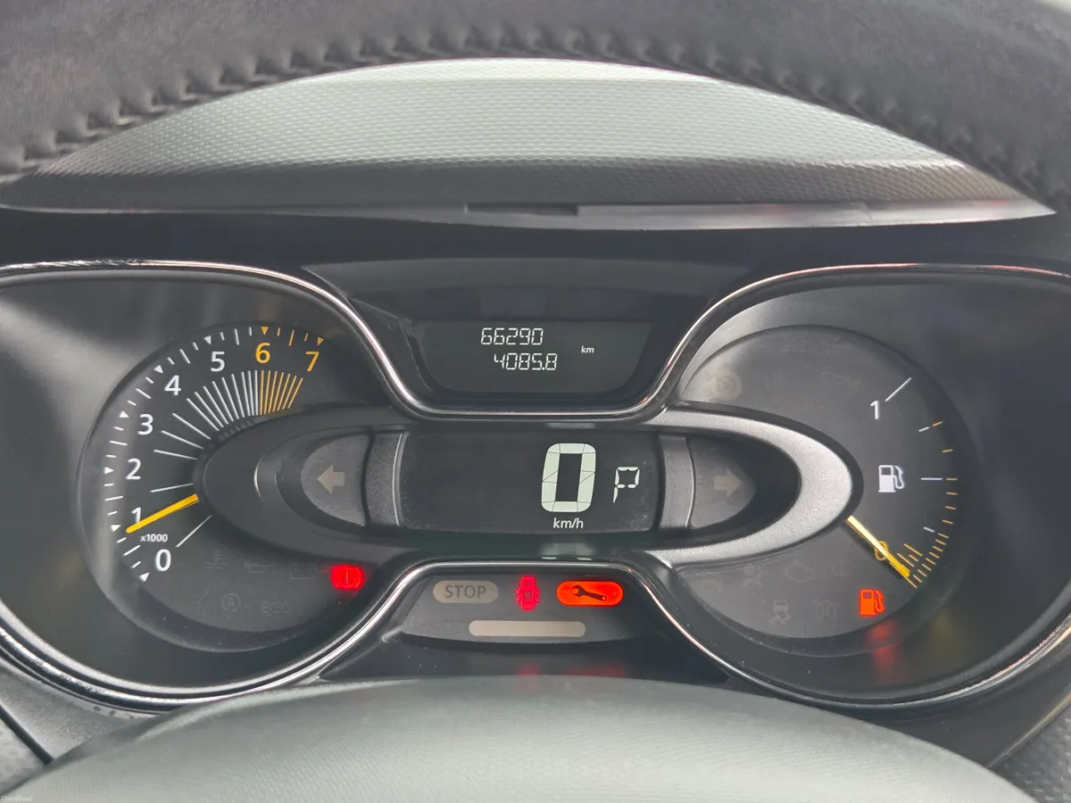RENAULT CAPTUR AUTO LOW KM - Image 6