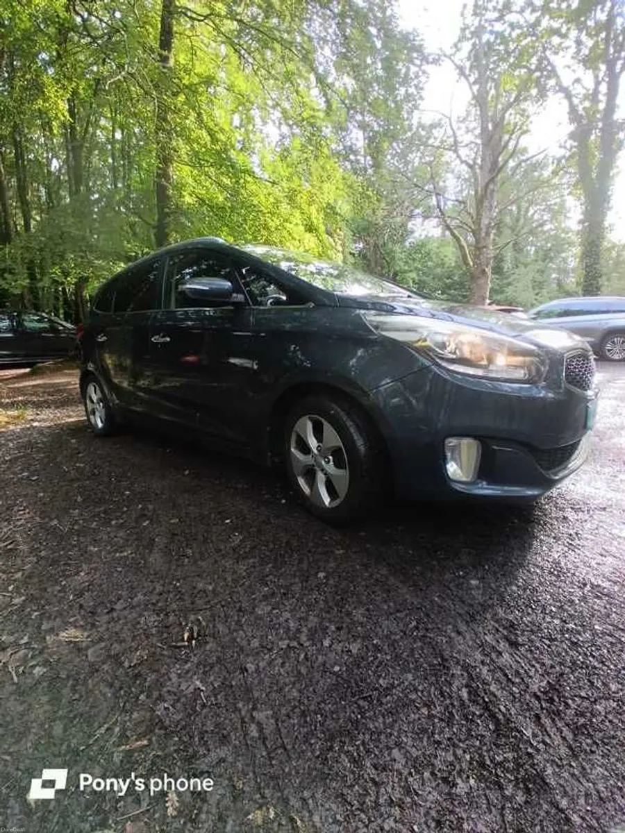 2014 Kia Carens - Image 1