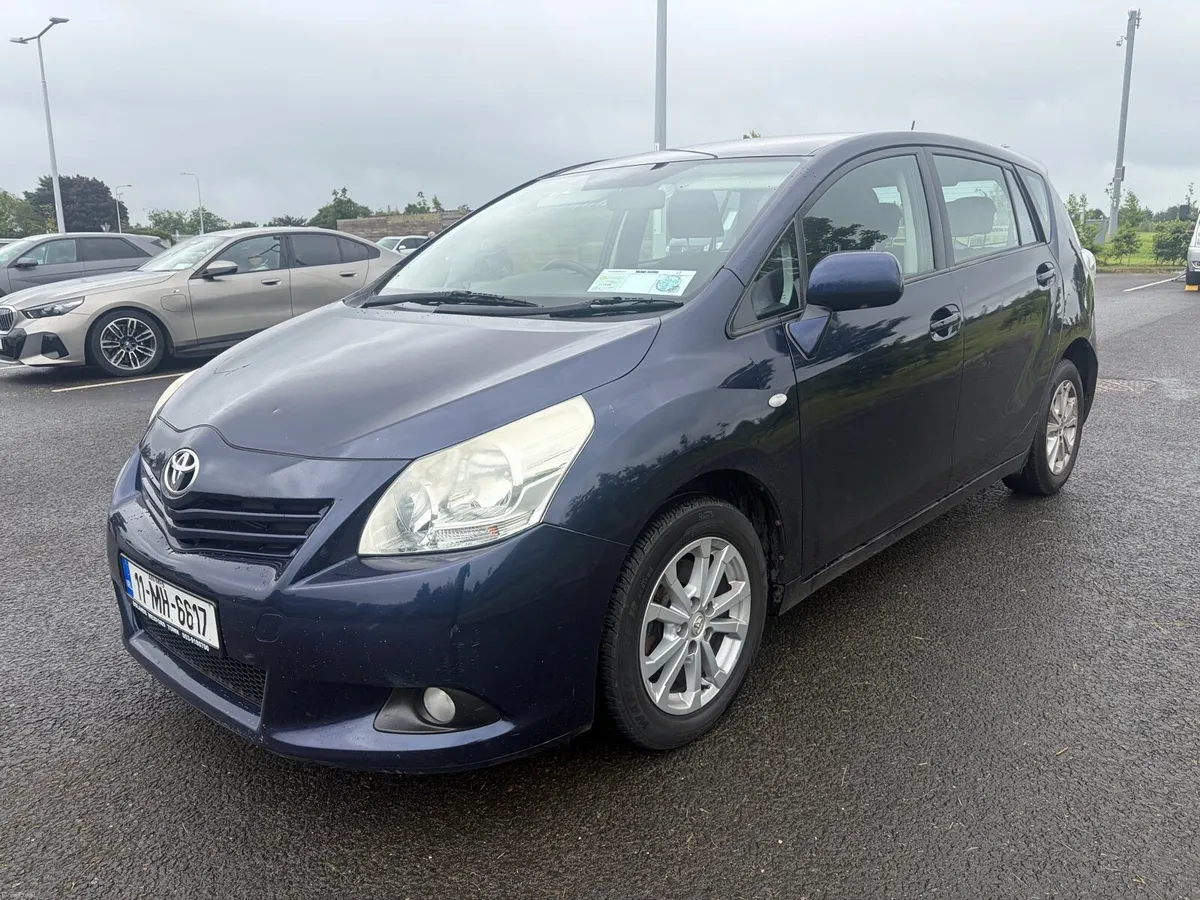 2011 Toyota Verso D4D NCT 12-26 - Image 1
