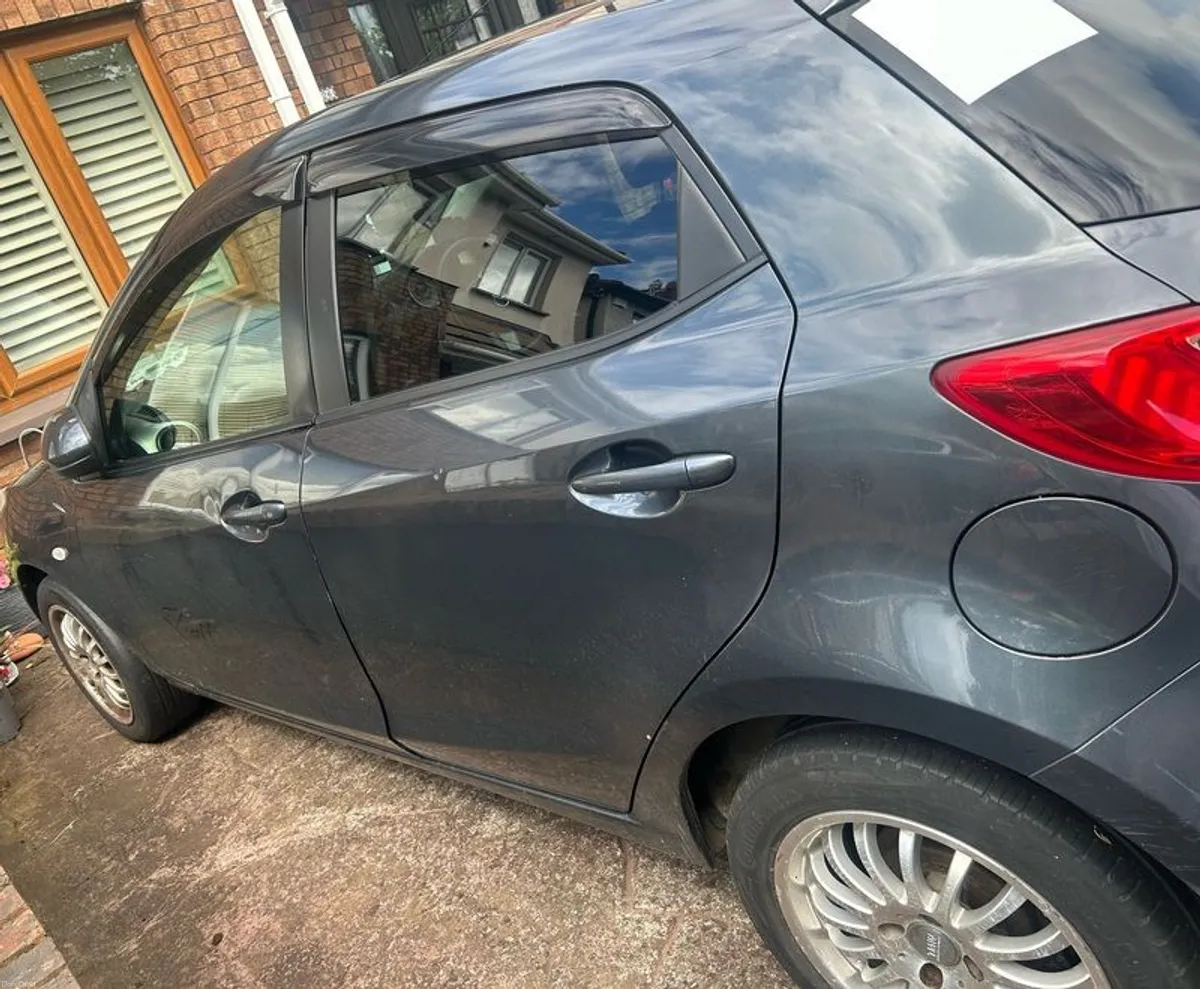 2009 Mazda Demio - Image 1